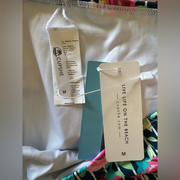 #31..CUPSHE 2Pcs Bikini Beautiful Set Size M - Picture 5 of 7